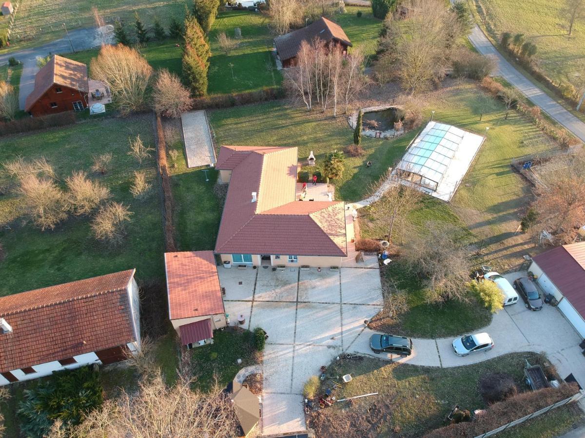 Alaguyauder Le Studio Chatillon-sur-Broue Exterior photo